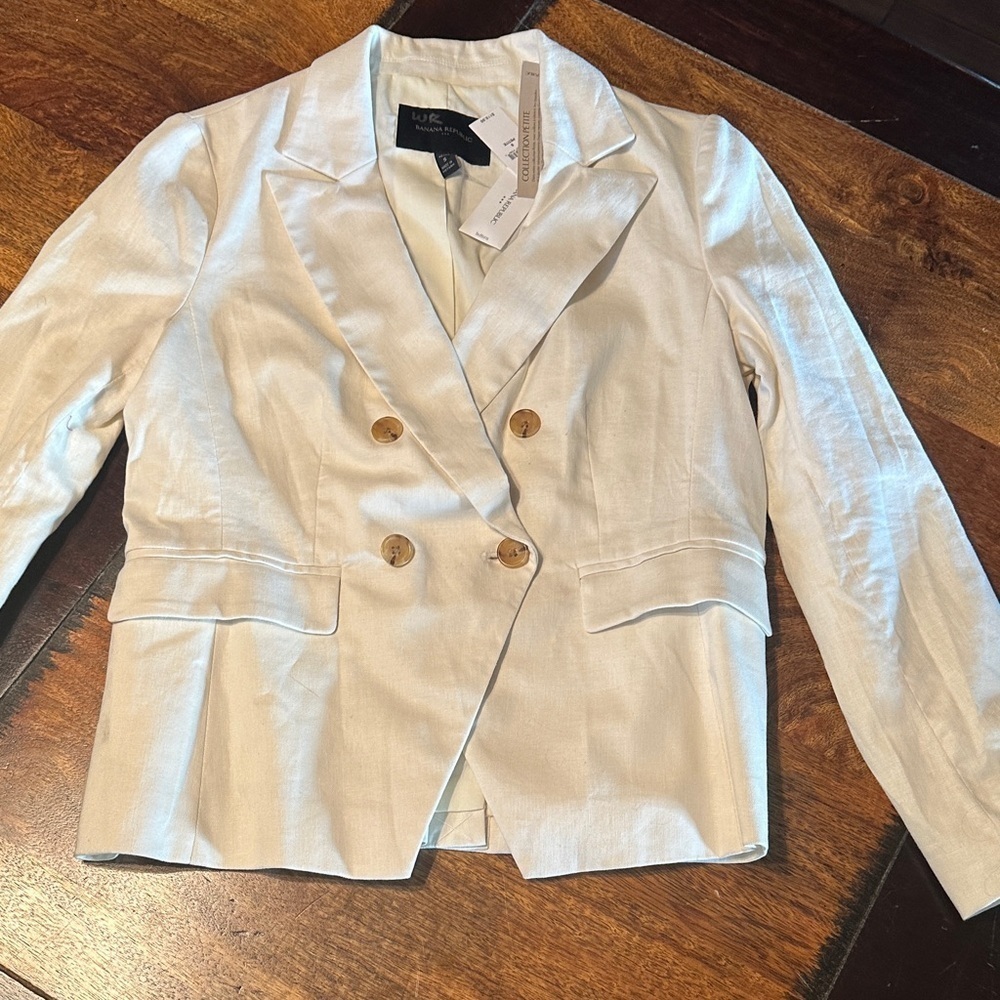 Banana Republic lightweight cotton mix cream jacket size S petite. NWTs